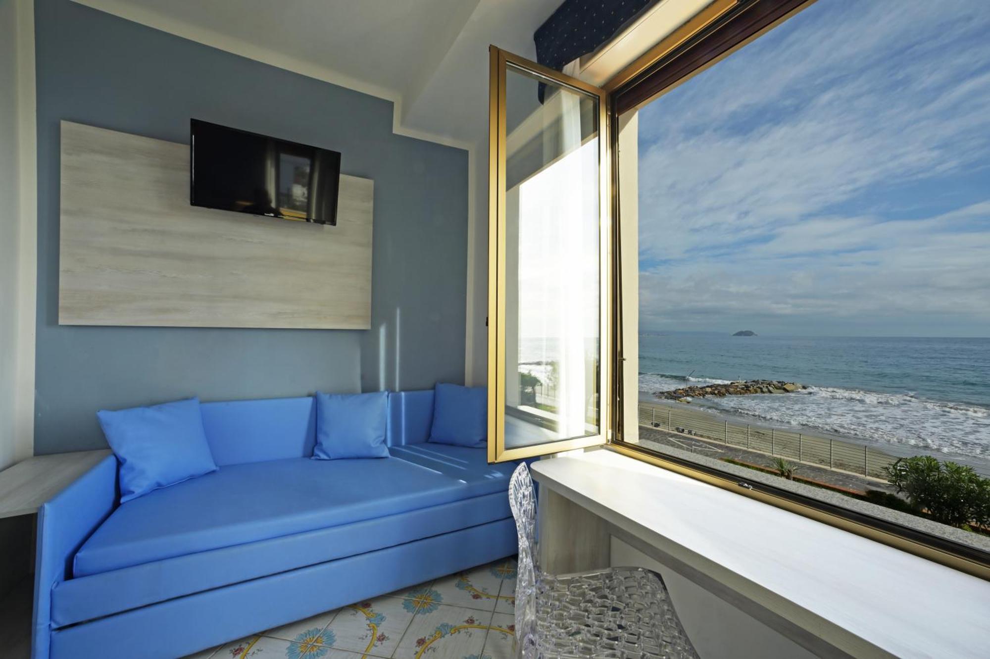 Hotel Delfino Laigueglia Dış mekan fotoğraf