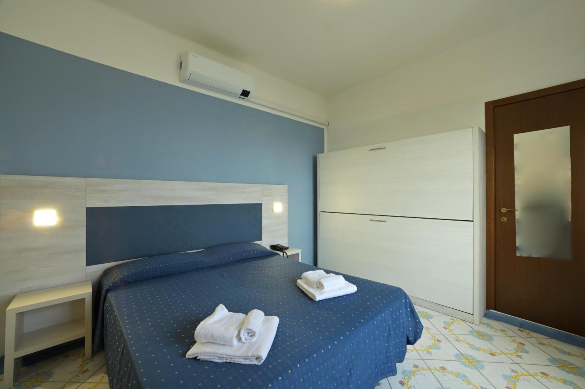 Hotel Delfino Laigueglia Dış mekan fotoğraf