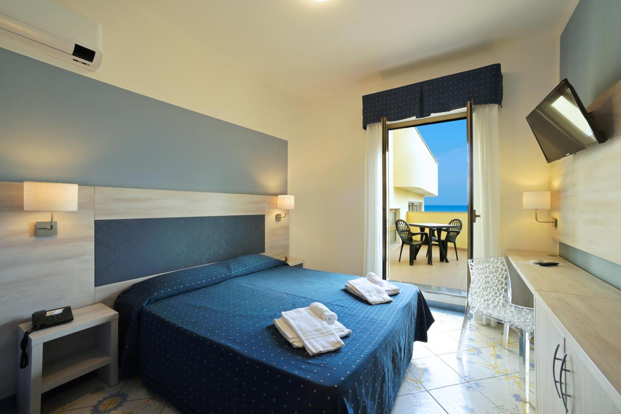 Hotel Delfino Laigueglia Dış mekan fotoğraf