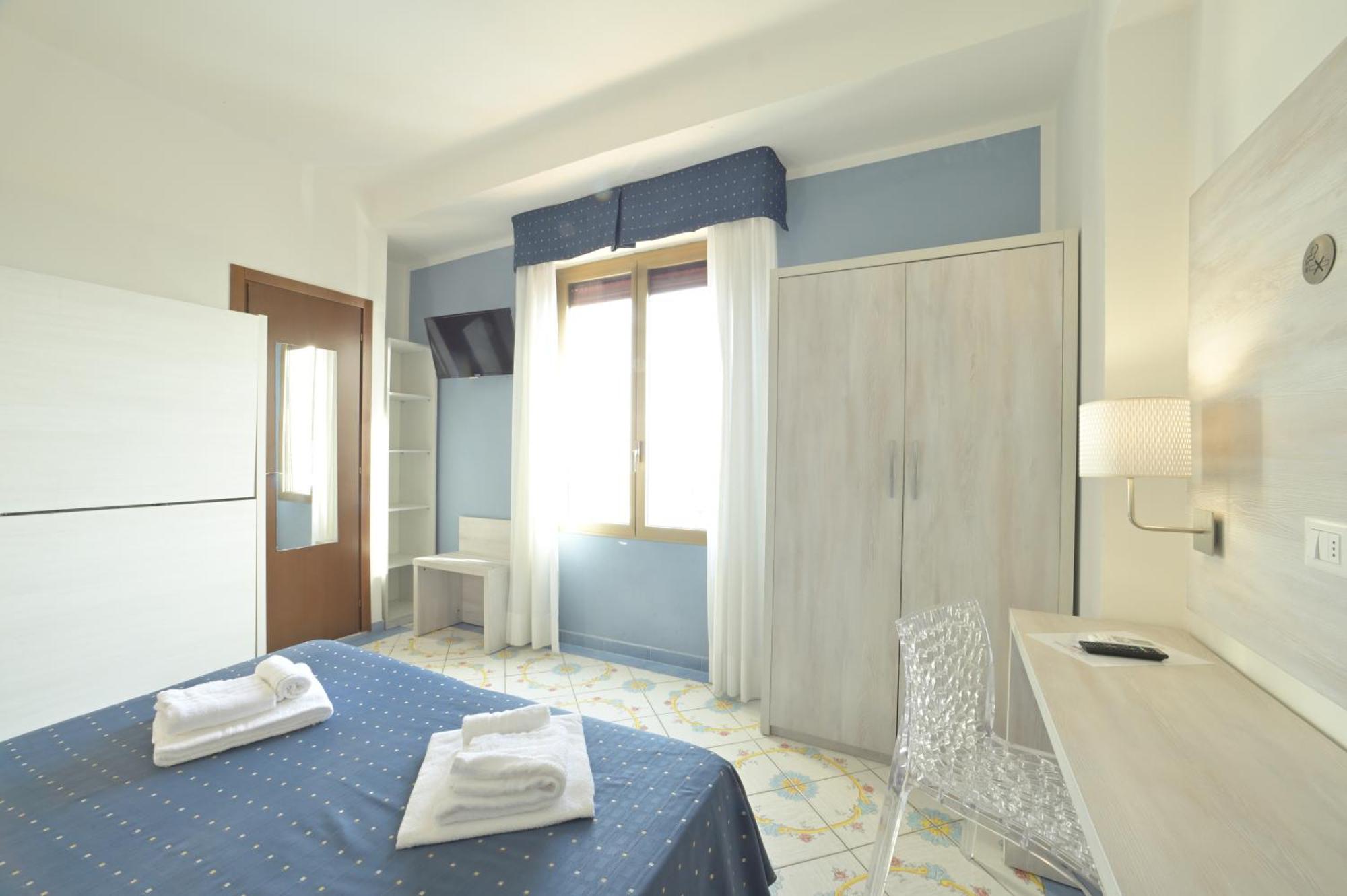 Hotel Delfino Laigueglia Dış mekan fotoğraf