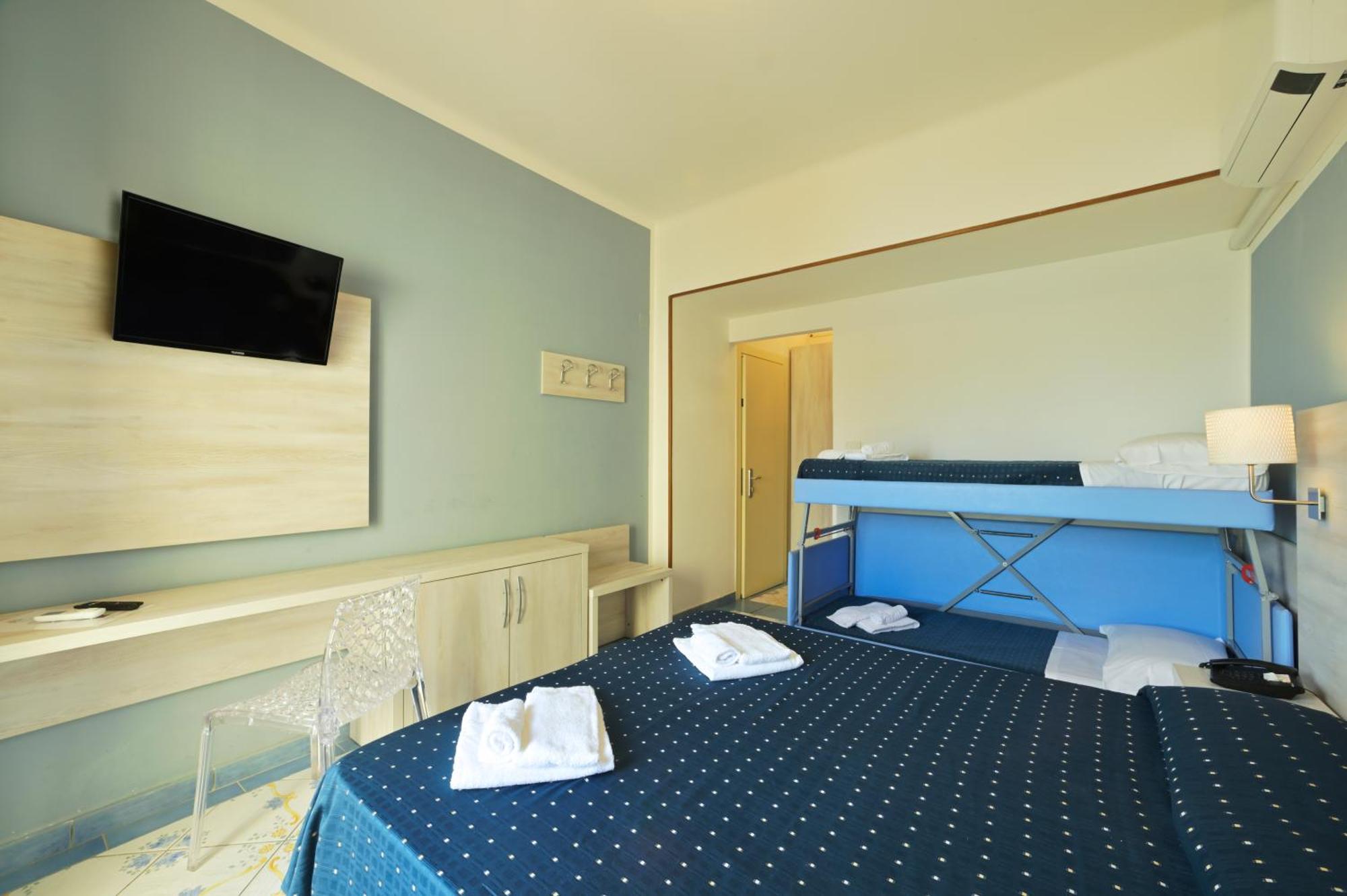 Hotel Delfino Laigueglia Dış mekan fotoğraf