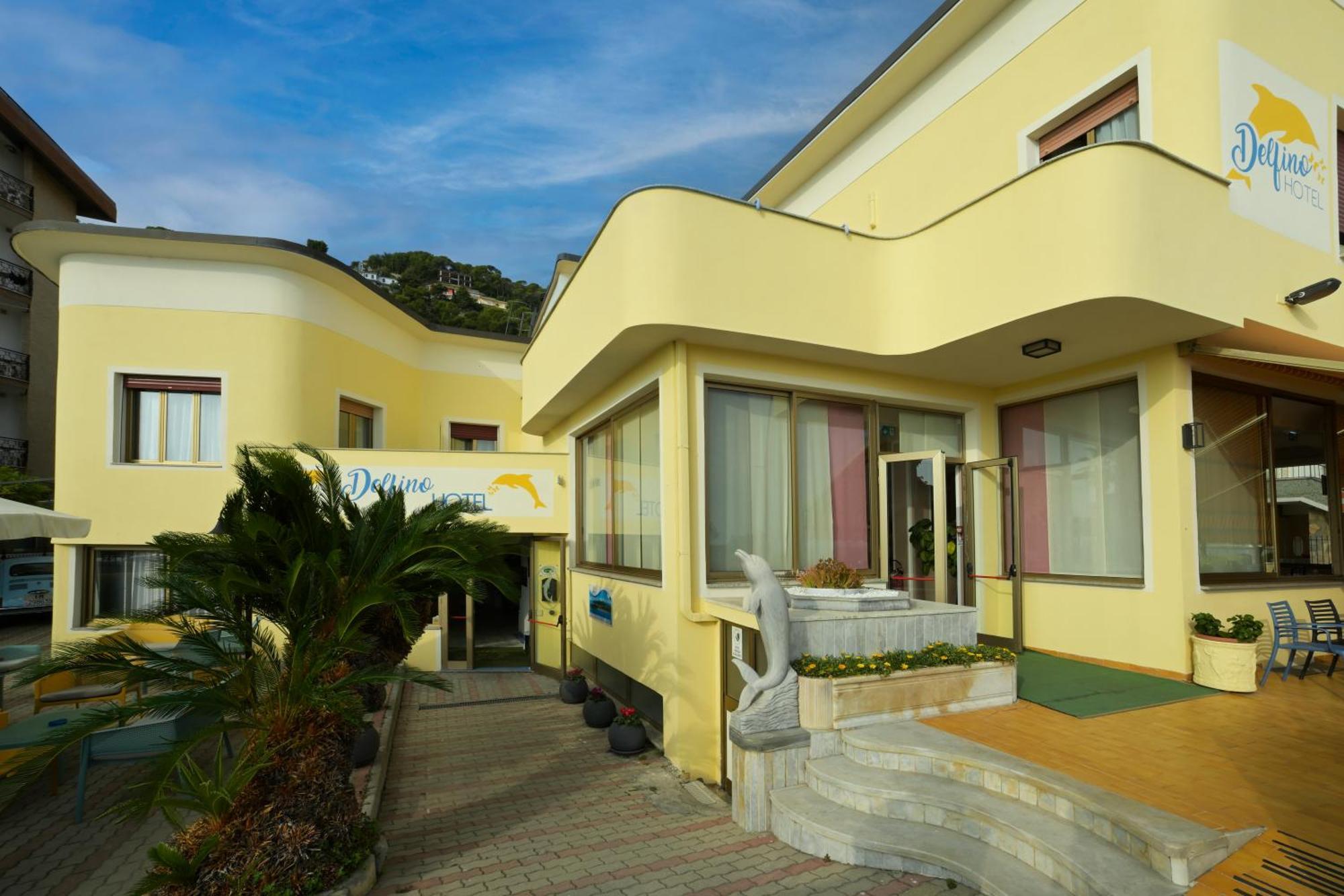 Hotel Delfino Laigueglia Dış mekan fotoğraf
