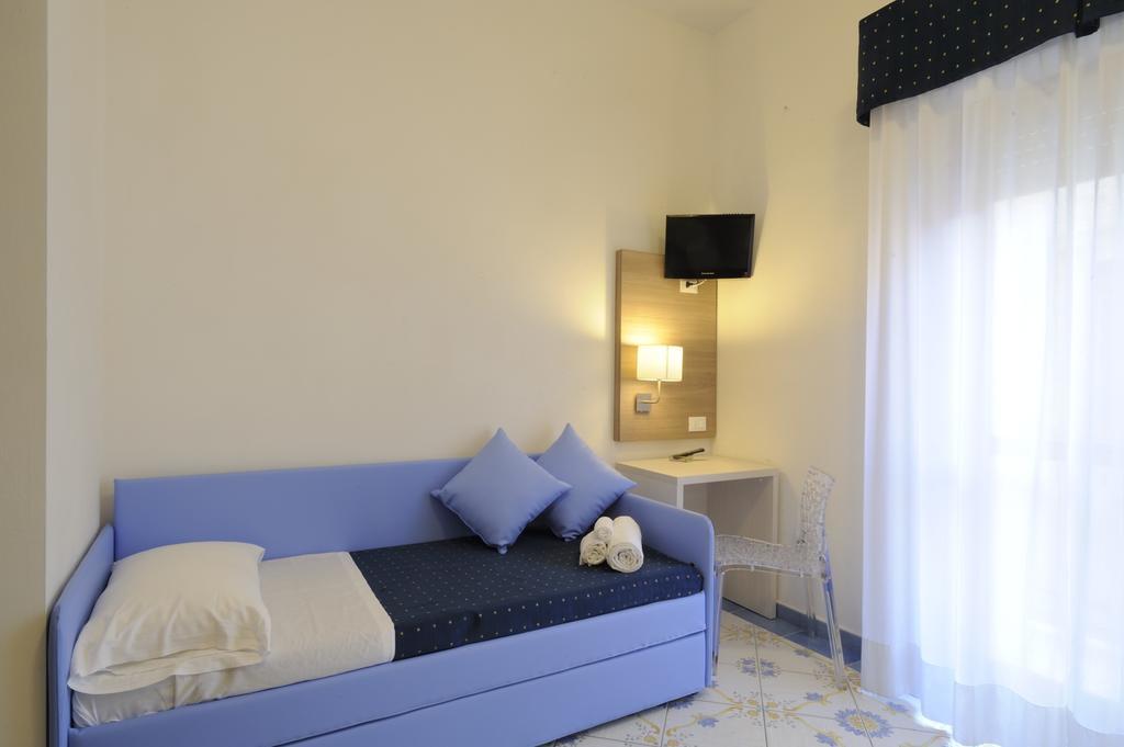 Hotel Delfino Laigueglia Dış mekan fotoğraf
