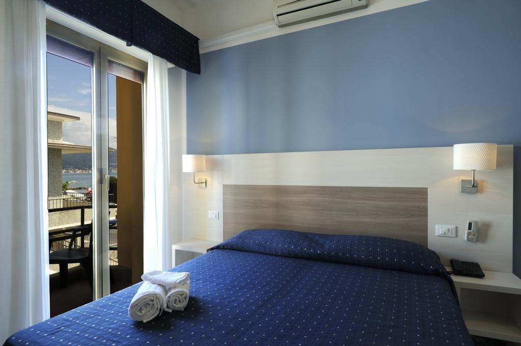 Hotel Delfino Laigueglia Dış mekan fotoğraf